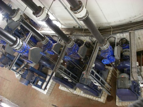 Pumpwerk bestehend aus mehreren Pumpen Pumpwerk bestehend aus mehreren Pumpen