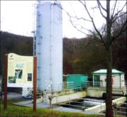 Versuchsfilter mit PAK-Lagersilo Versuchsfilter mit PAK-Lagersilo