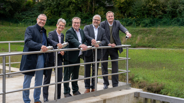 Taufe HRB Bornberg (von links nach rechts: Uwe Schneidewind, Oberbrgermeister der Stadt Wuppertal, Dr. Angela Kster, Abteilungsleiterin bei der Bezirksregierung Dsseldorf, Oliver Krischer, Minister fr Umwelt, Naturschutz und Verkehr des Landes NRW, Ingo Noppen, Vorstand Wupperverband, Peter Storch, Vorstandsmitglied WSW Energie & Wasser AG